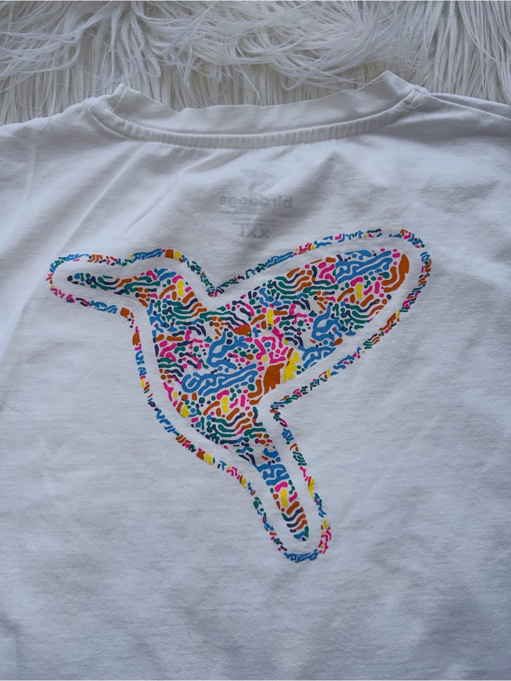 Bird Dogs Men’s XXL Colorful Hummingbird Logo White Lightweight T-shirt